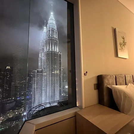Sky Suites At Klcc By Mitstay Kuala Lumpur Exterior photo