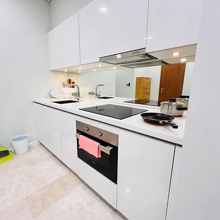 Sky Suites At Klcc By Mitstay Kuala Lumpur Room photo