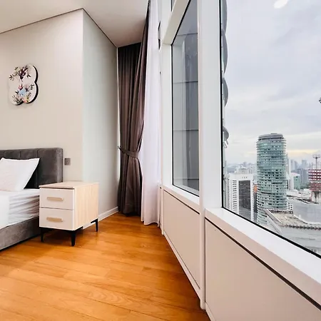 Sky Suites At Klcc By Mitstay Kuala Lumpur Exterior photo