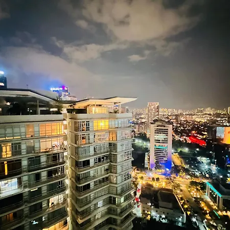 Sky Suites At Klcc By Mitstay Kuala Lumpur Exterior photo