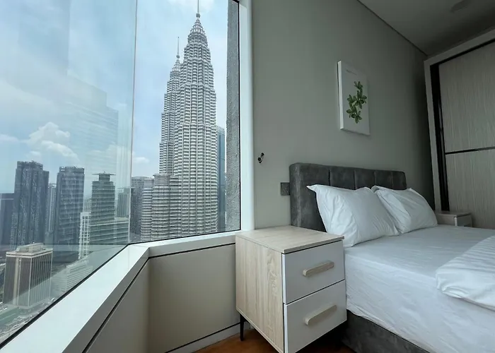 Sky Suites At Klcc By Mitstay