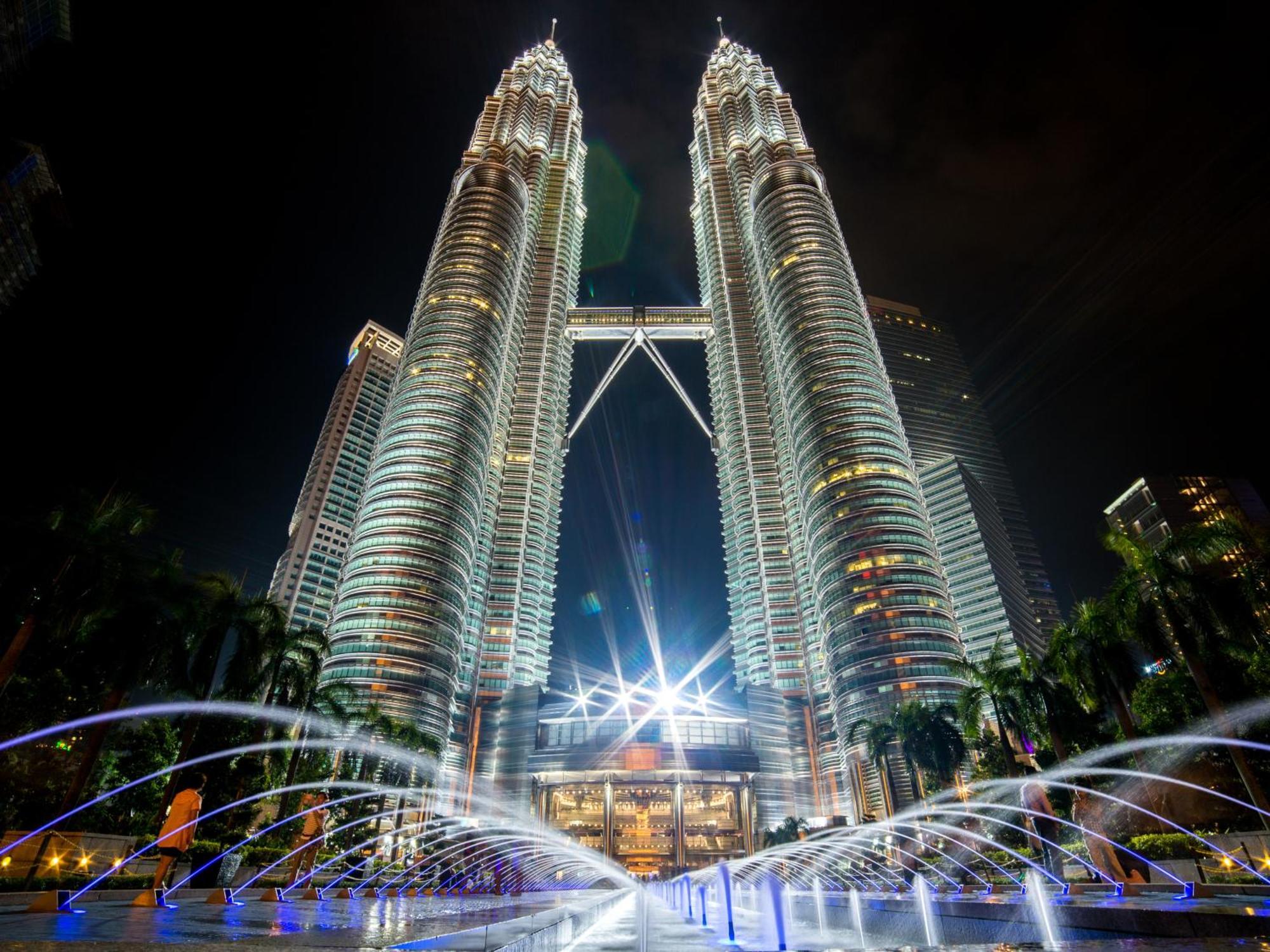 Sky At Klcc By Mitstay Apartment
