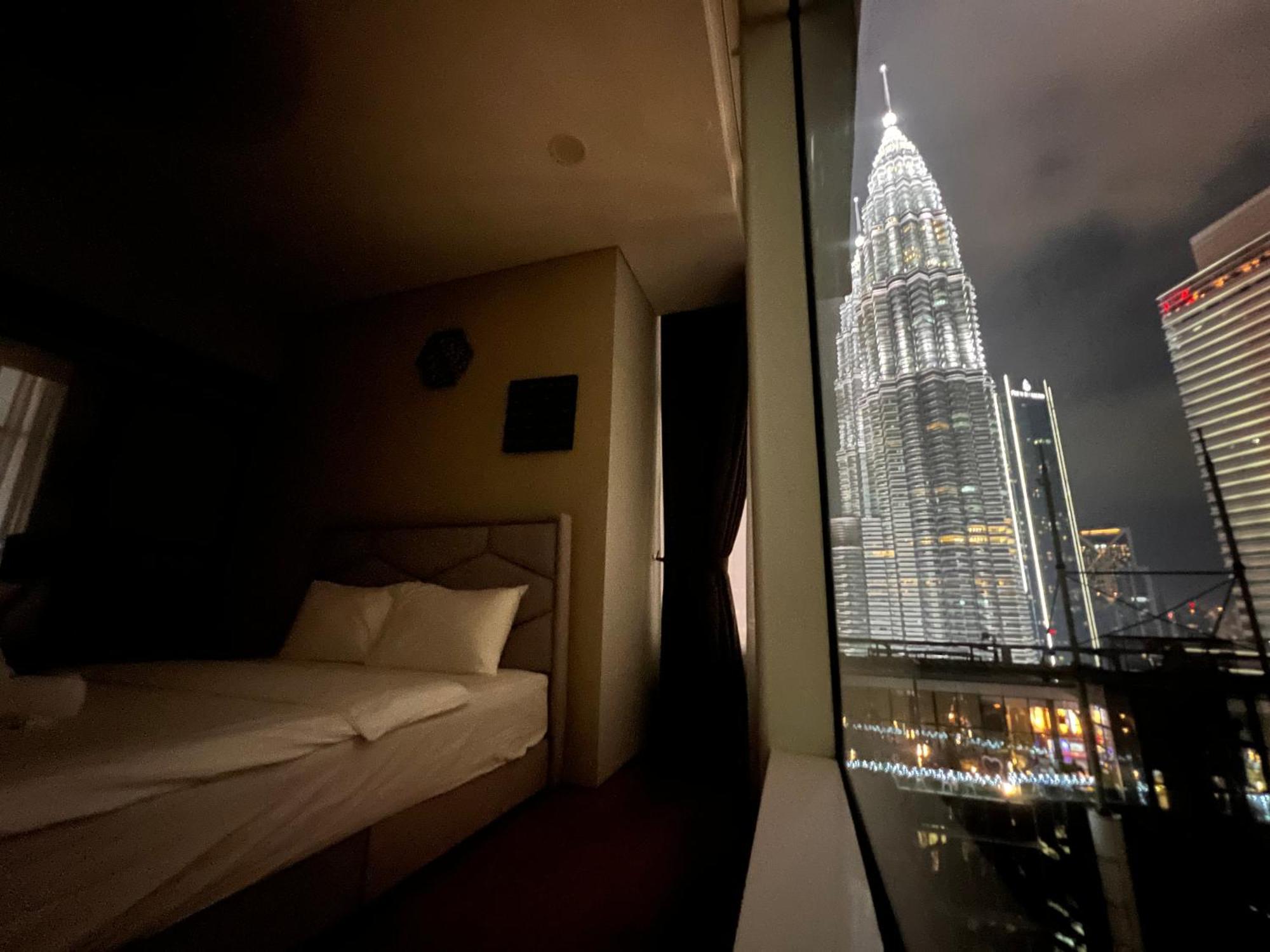 Apartment Sky At Klcc By Mitstay