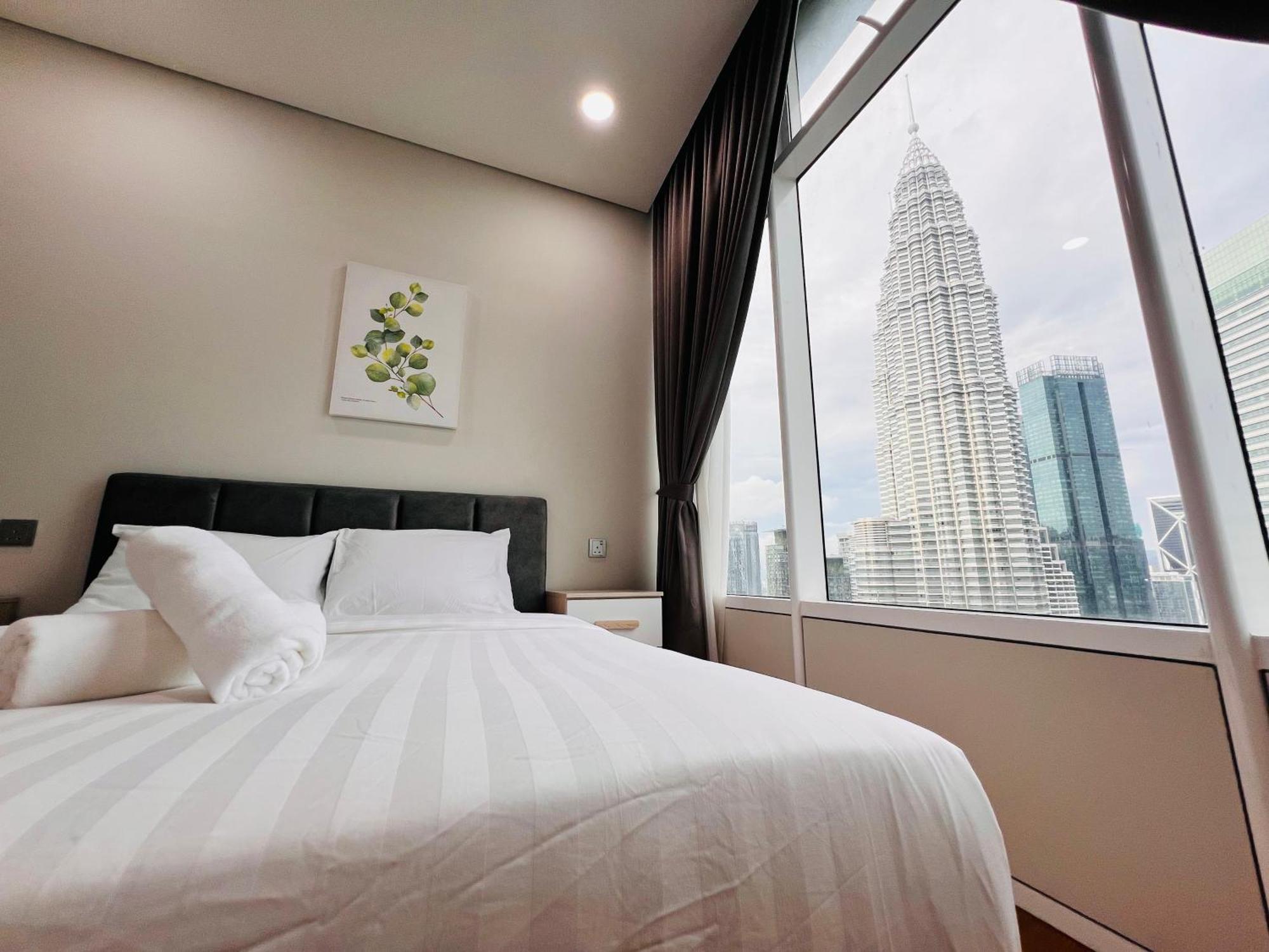 Apartment Sky At Klcc By Mitstay